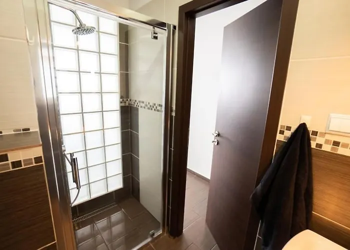 Moderny - Vyhlad Na Martinske Hole Z Najvyssieho Poschodia Budovy * Martin